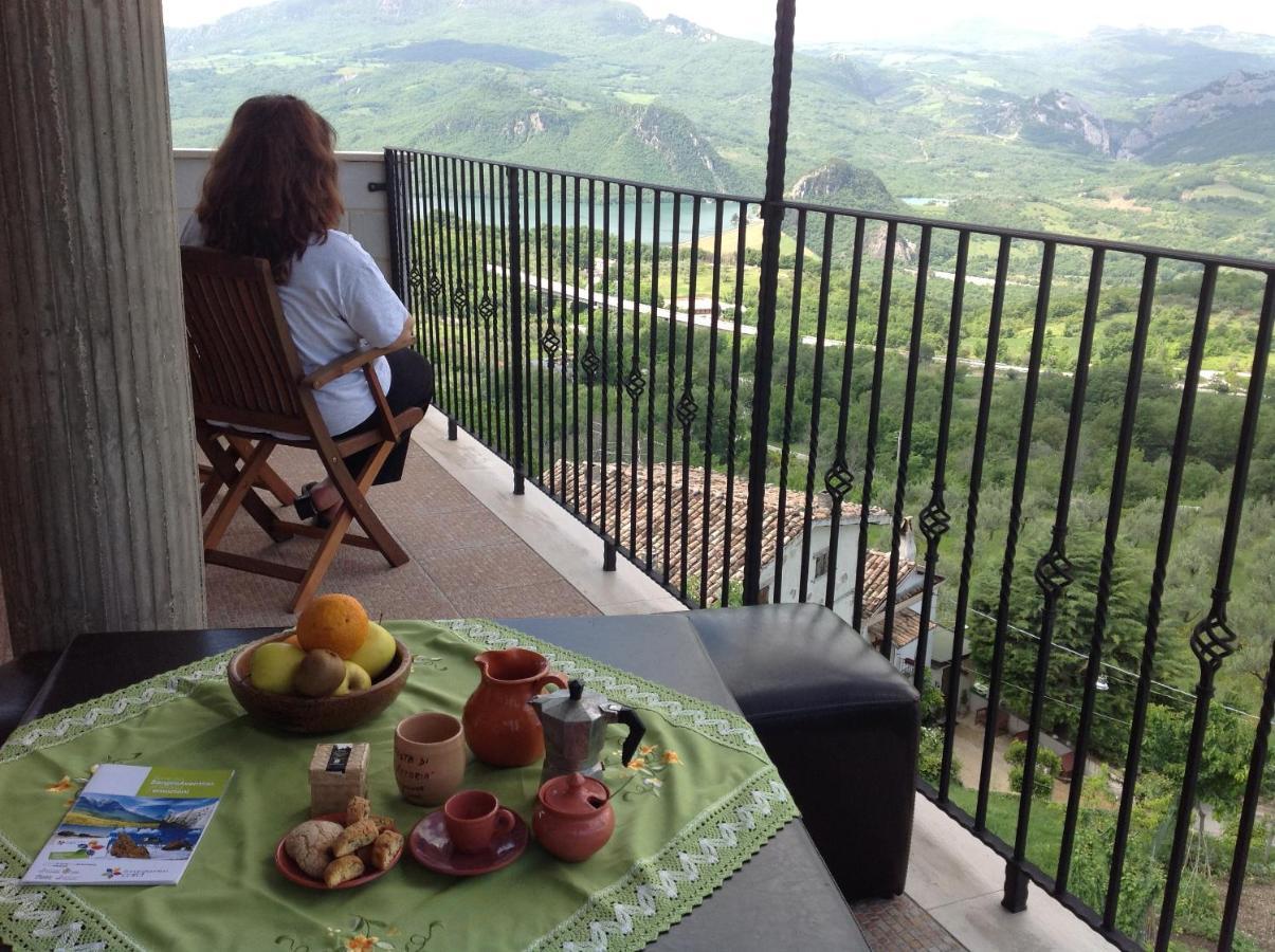 B&B "Za' Vittoria"#Lagodibomba Exterior foto